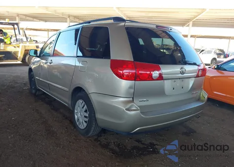 2008 Toyota Sienna Le z USA, uszkodzony, nr VIN 5TDZK23C78S149825